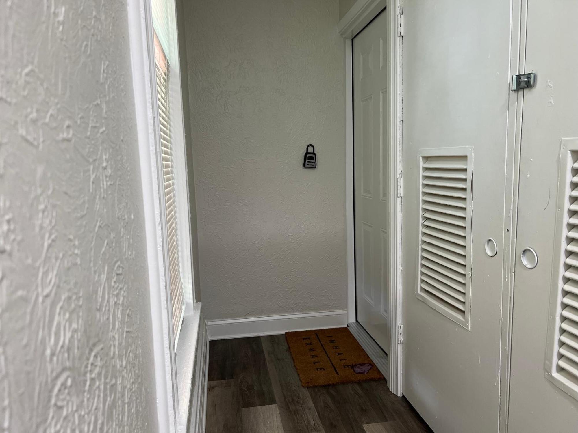 2 Lofts Downtown Louisville One Theater Room Екстериор снимка