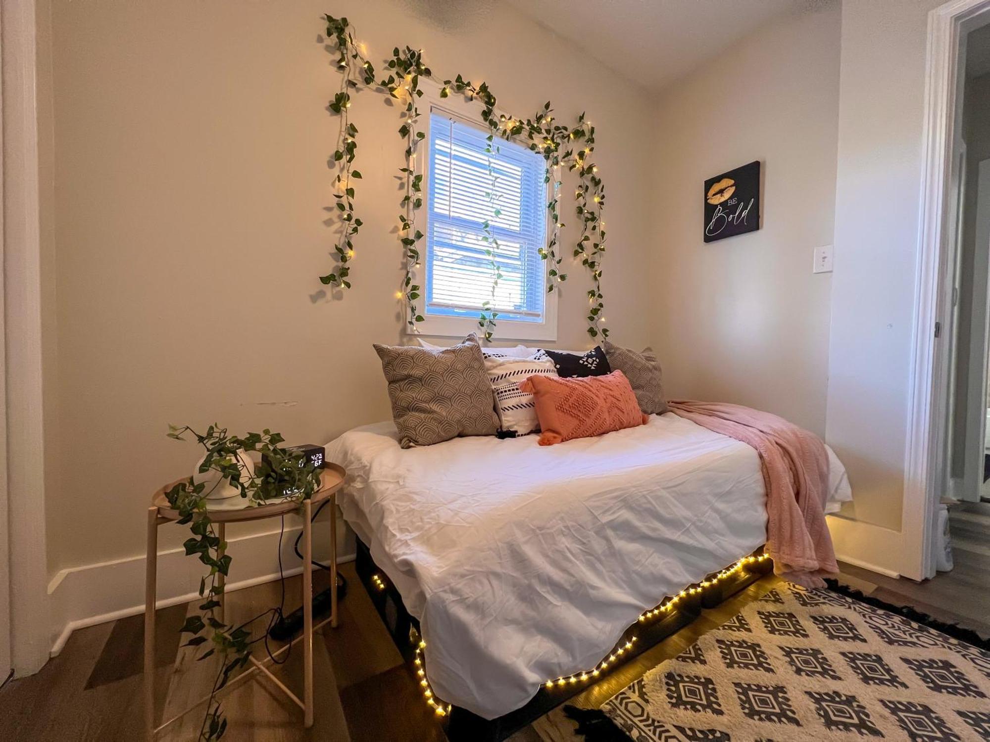 2 Lofts Downtown Louisville One Theater Room Екстериор снимка